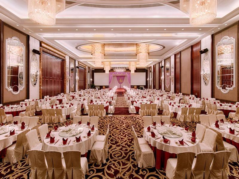 Vienna Hotel Shenzhen Exibition Center Exteriör bild
